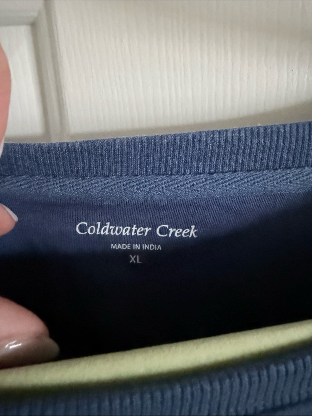 Women's Navy Blue Floral Embroidered Sweatshirt Cottagecore Artsy Whimsy Cosy - Picture 8 of 9